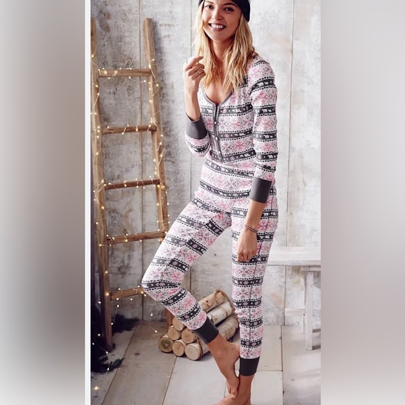 VICTORIA secret thermal one piece pajamas sz medium - Picture 1 of 6